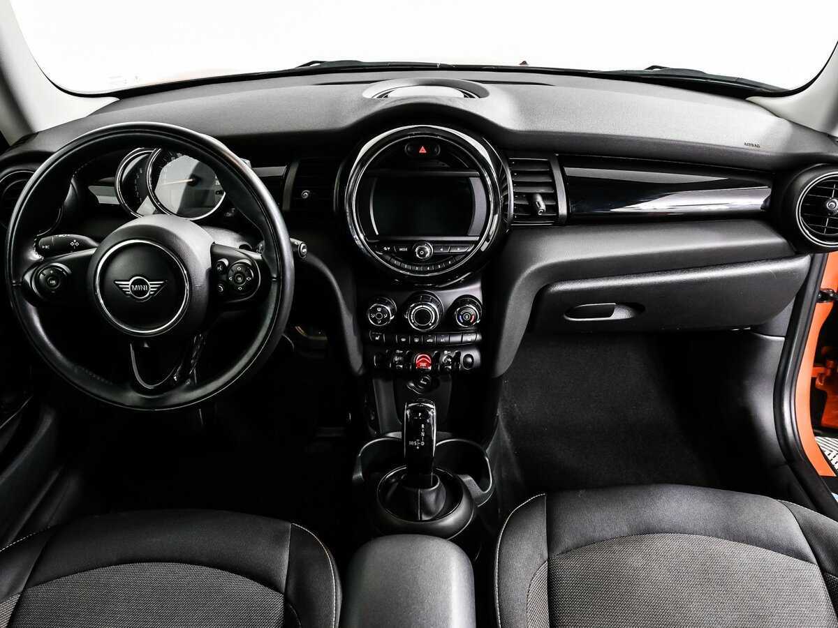 Mini Hatch Cooper, 2020 Фото №11