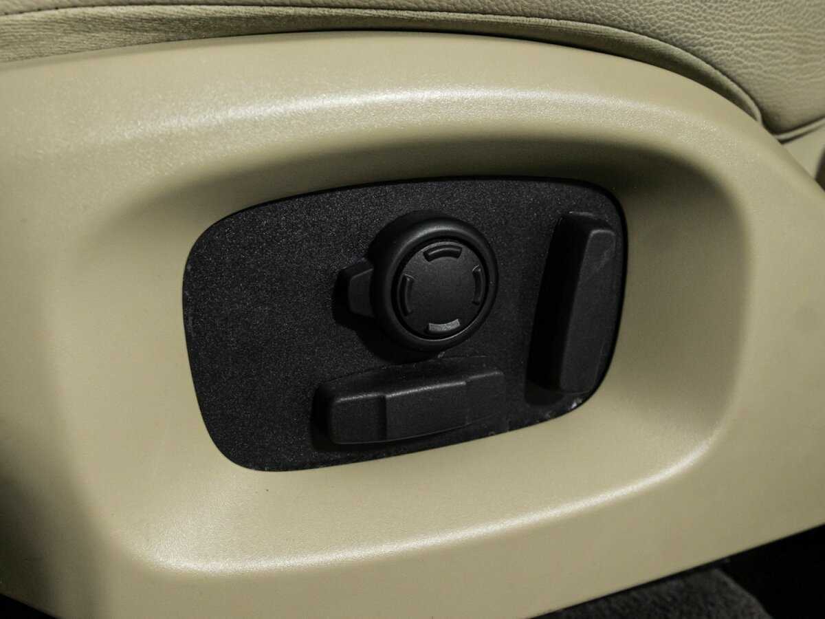 Land Rover Range Rover Sport, 2016 Фото №17