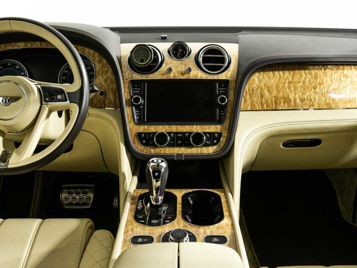 Bentley Bentayga, 2016 Фото №14
