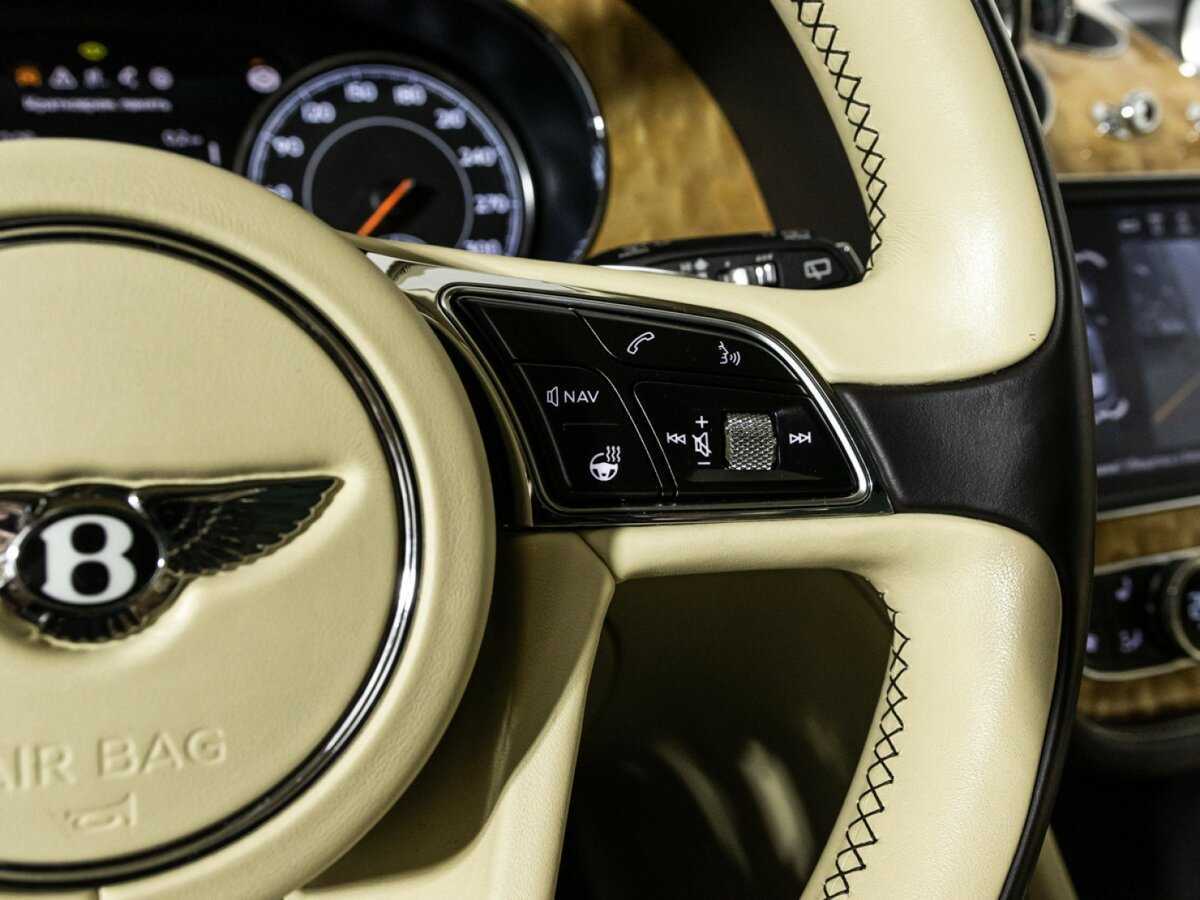 Bentley Bentayga, 2016 Фото №30