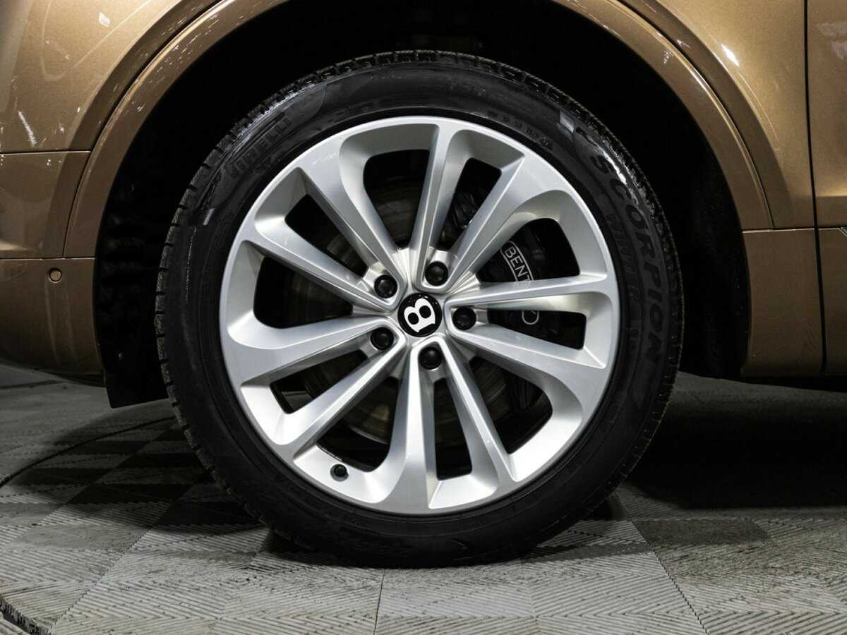 Bentley Bentayga, 2016 Фото №33