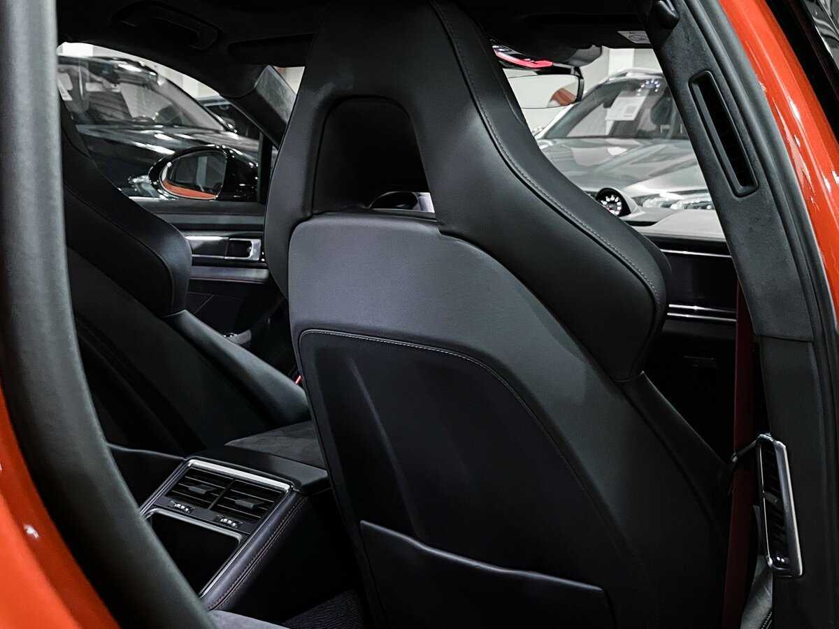 Porsche Panamera GTS, 2020 Фото №15
