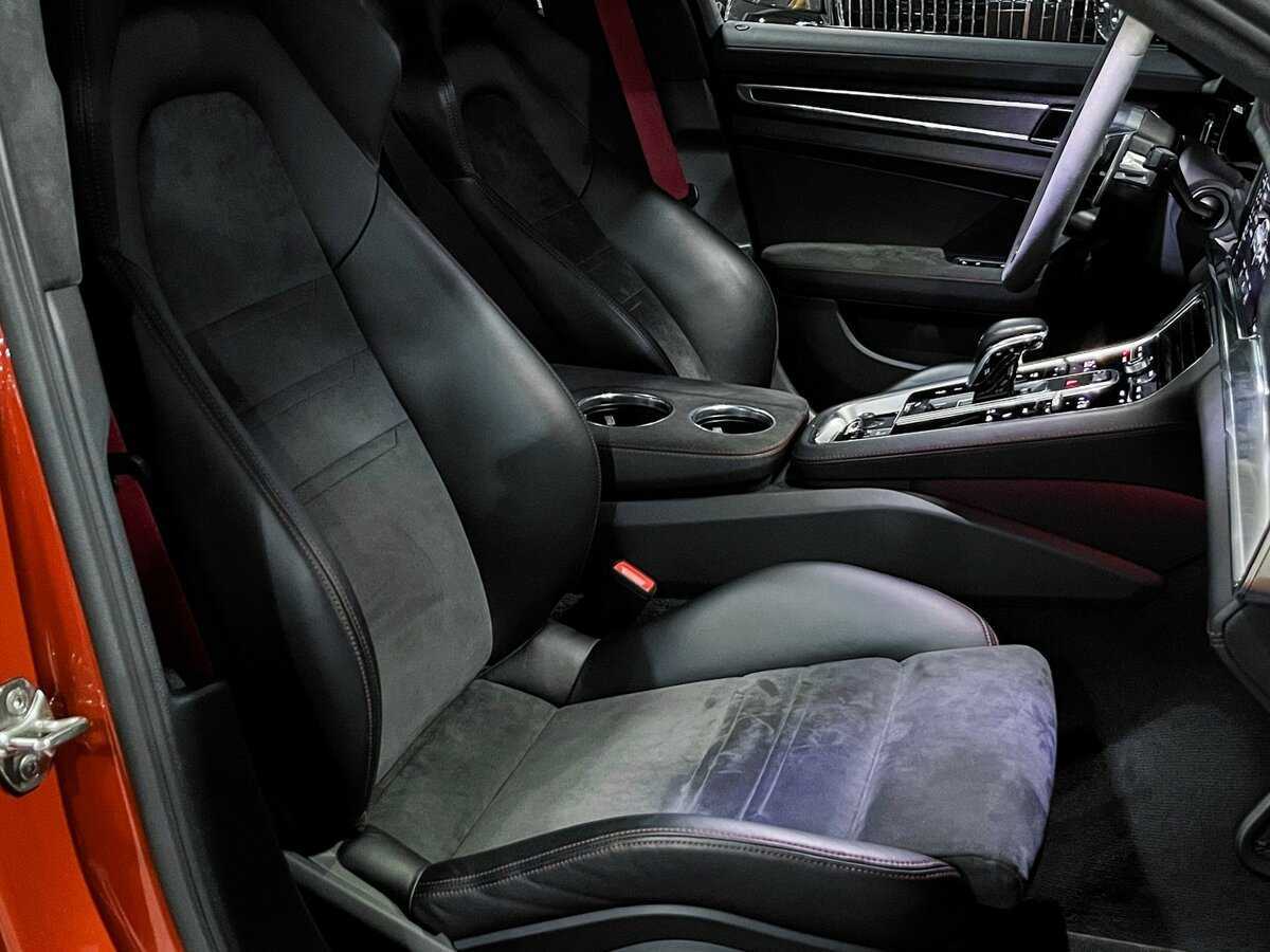 Porsche Panamera GTS, 2020 Фото №17