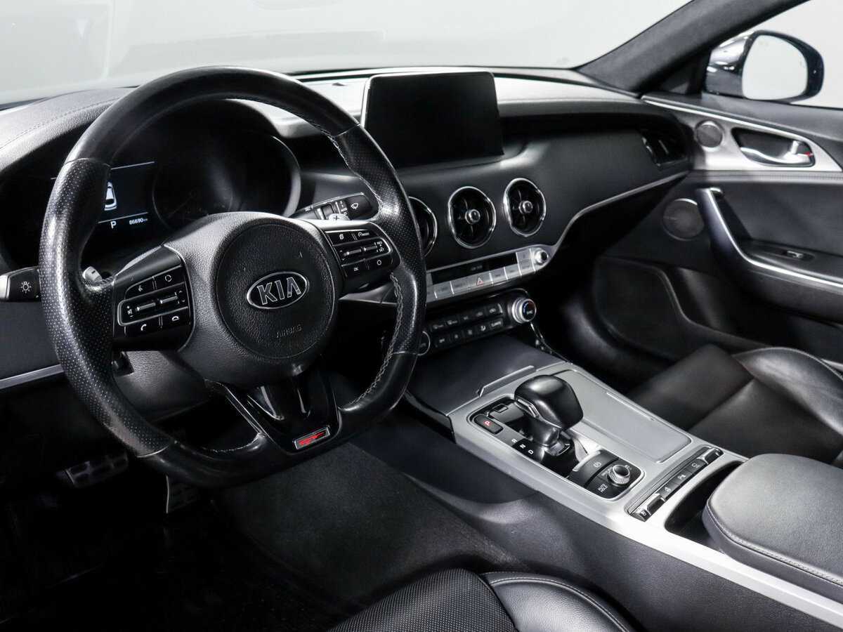 Kia Stinger, 2019 Фото №11