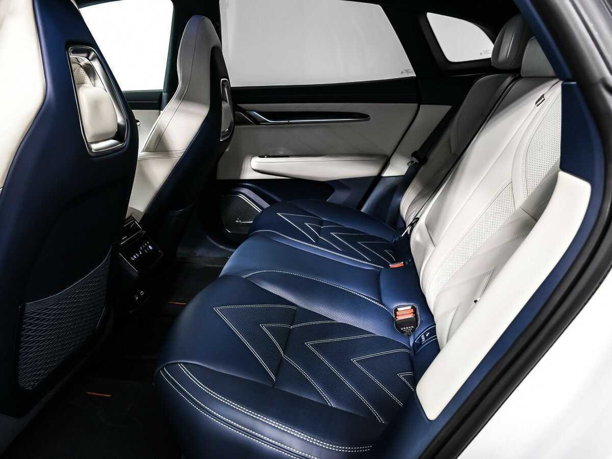 Zeekr 001 100 kWh, 2023 Фото №14