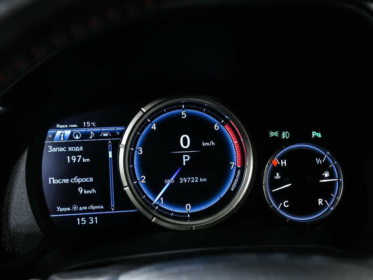 Lexus RX 200t, 2017 Фото №10