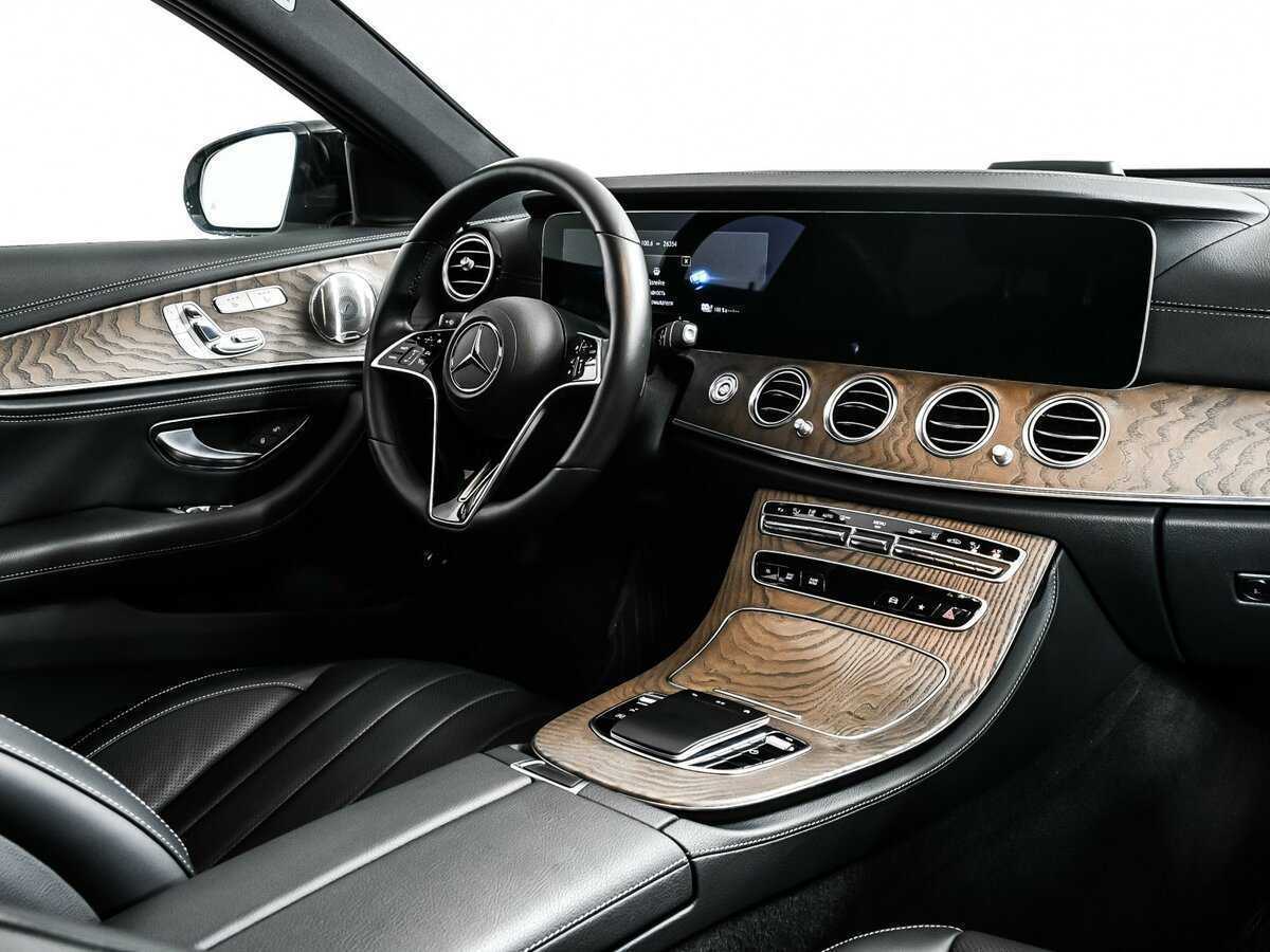 Mercedes-Benz E-Класс 300 e, 2022 Фото №9