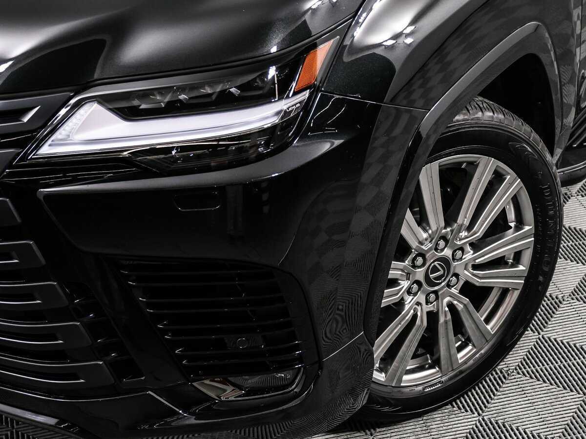 Lexus LX 600, 2023 Фото №14