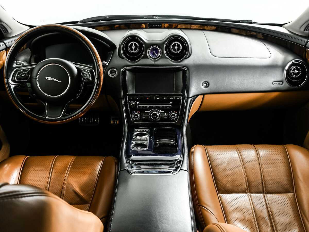Jaguar XJ Long, 2010 Фото №11