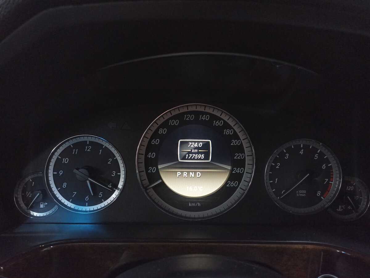 Mercedes-Benz E-Класс 200 7G-Tronic, 2011 Фото №13