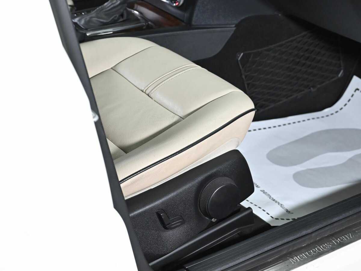 Mercedes-Benz GLK-Класс 350, 2010 Фото №13