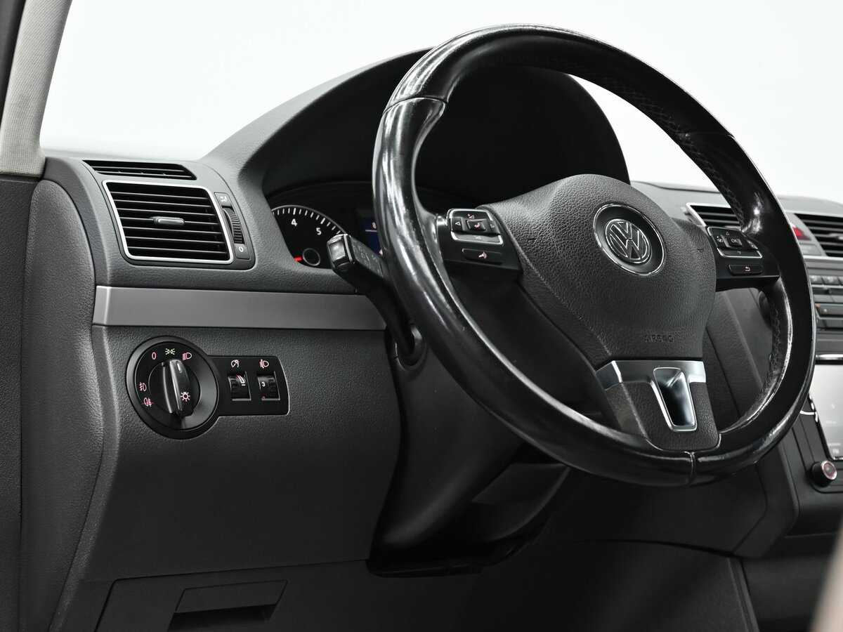Volkswagen Touran, 2012 - 158 000 км. | Фото №7