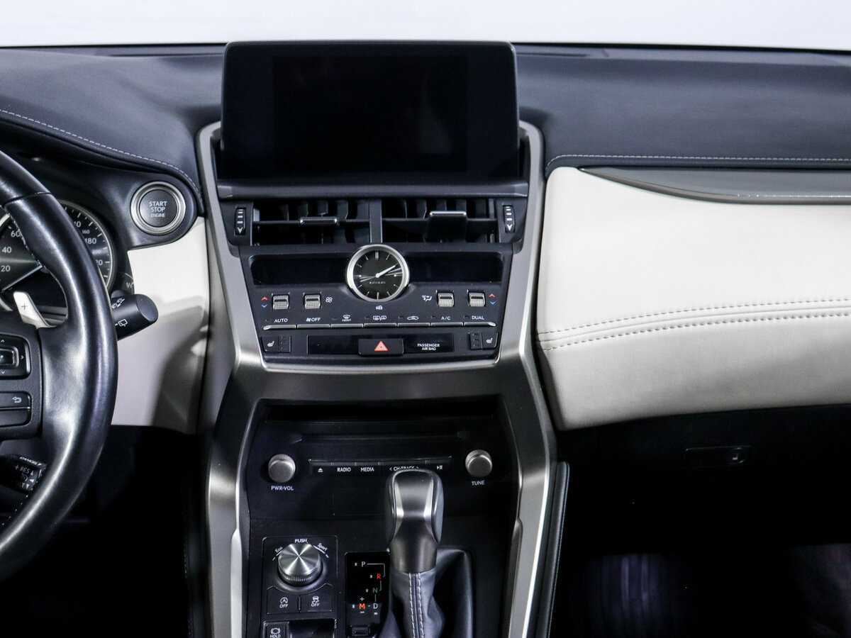 Lexus NX 200, 2020 Фото №13