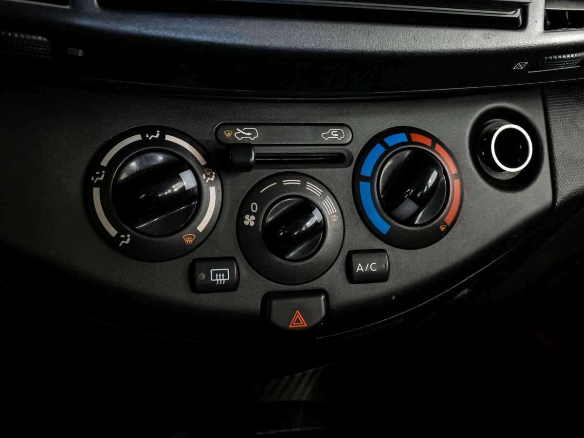 Nissan Micra, 2006 Фото №13