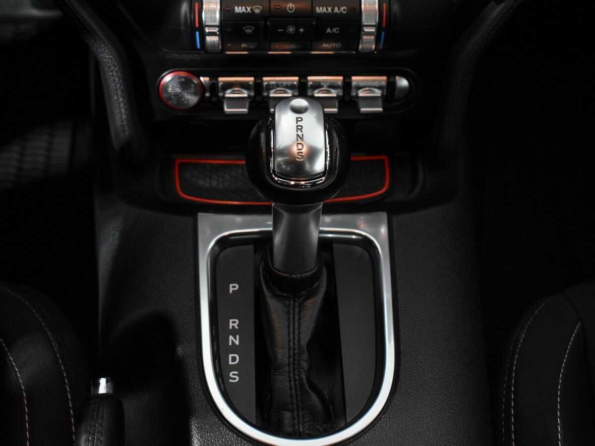 Ford Mustang, 2019 Фото №9