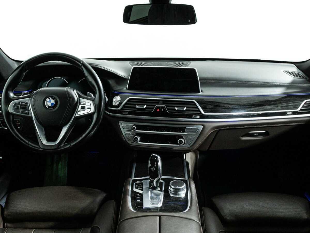 BMW 7 серии 730d xDrive, 2016 Фото №13