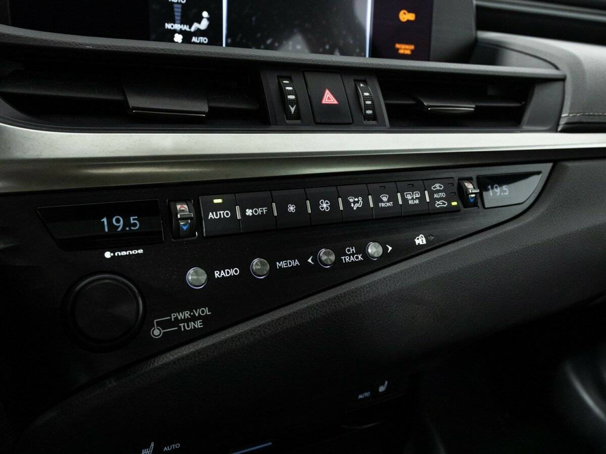 Lexus ES 250, 2018 Фото №18