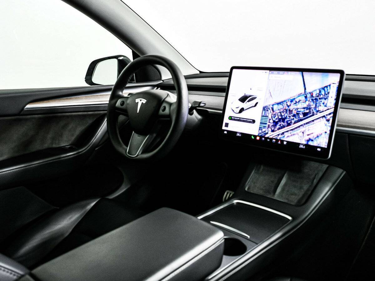 Tesla Model Y Performance, 2023 Фото №9