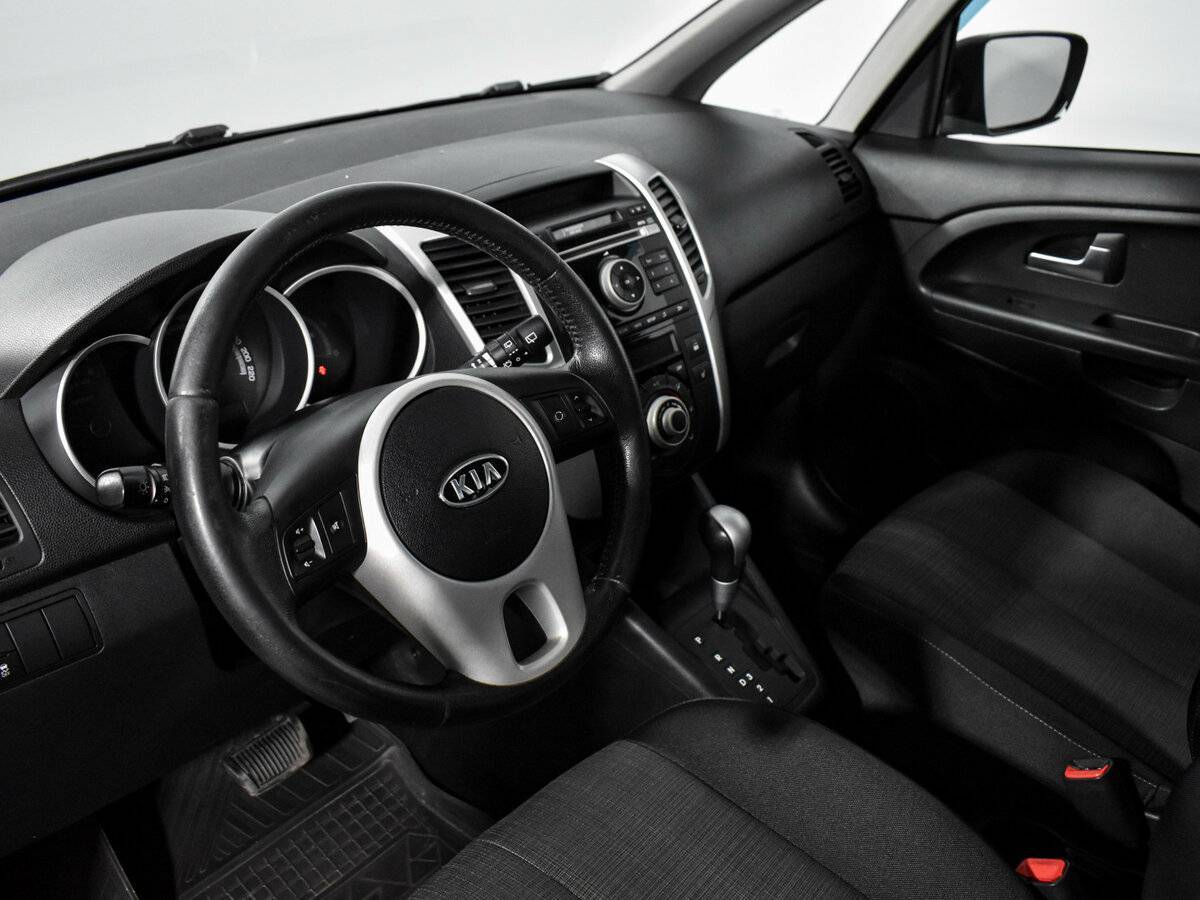 Kia Venga, 2011 Фото №9
