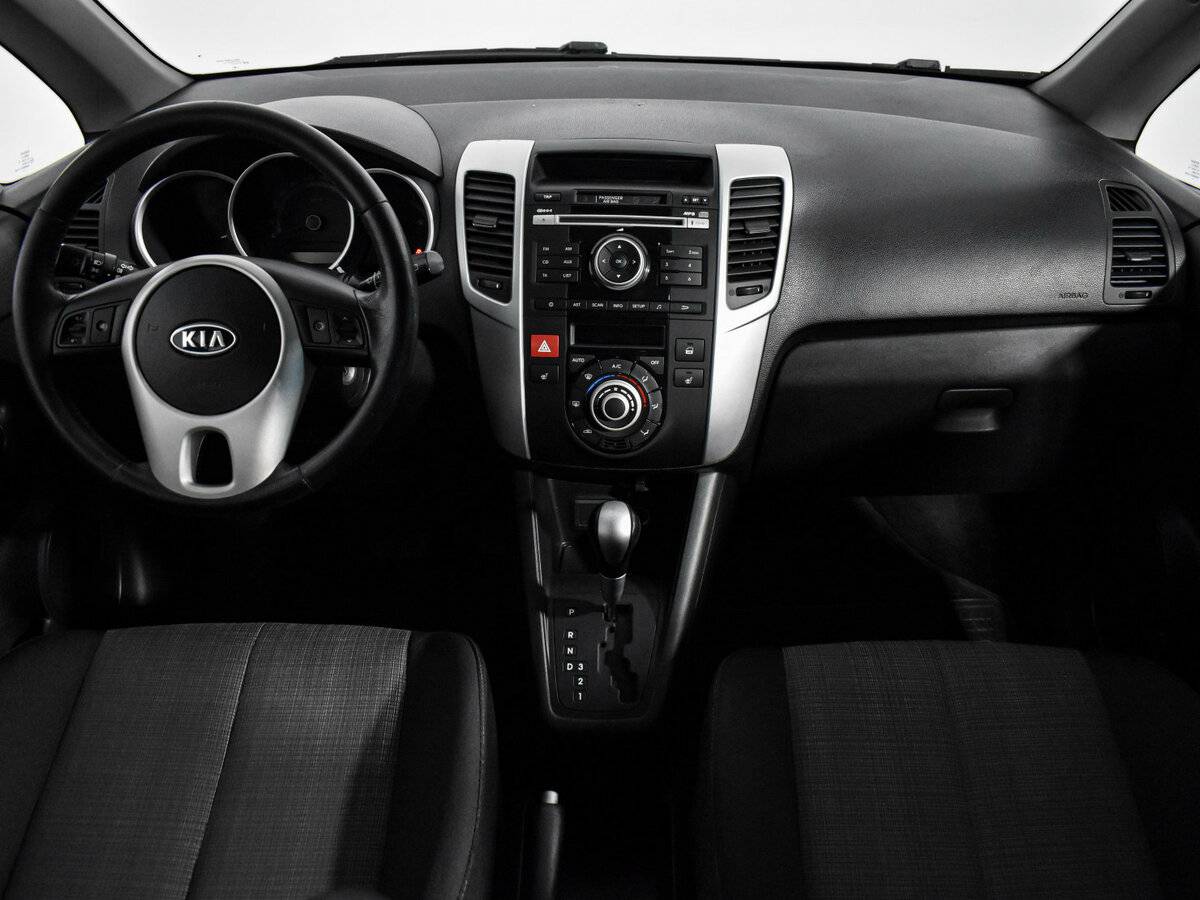 Kia Venga, 2011 Фото №13