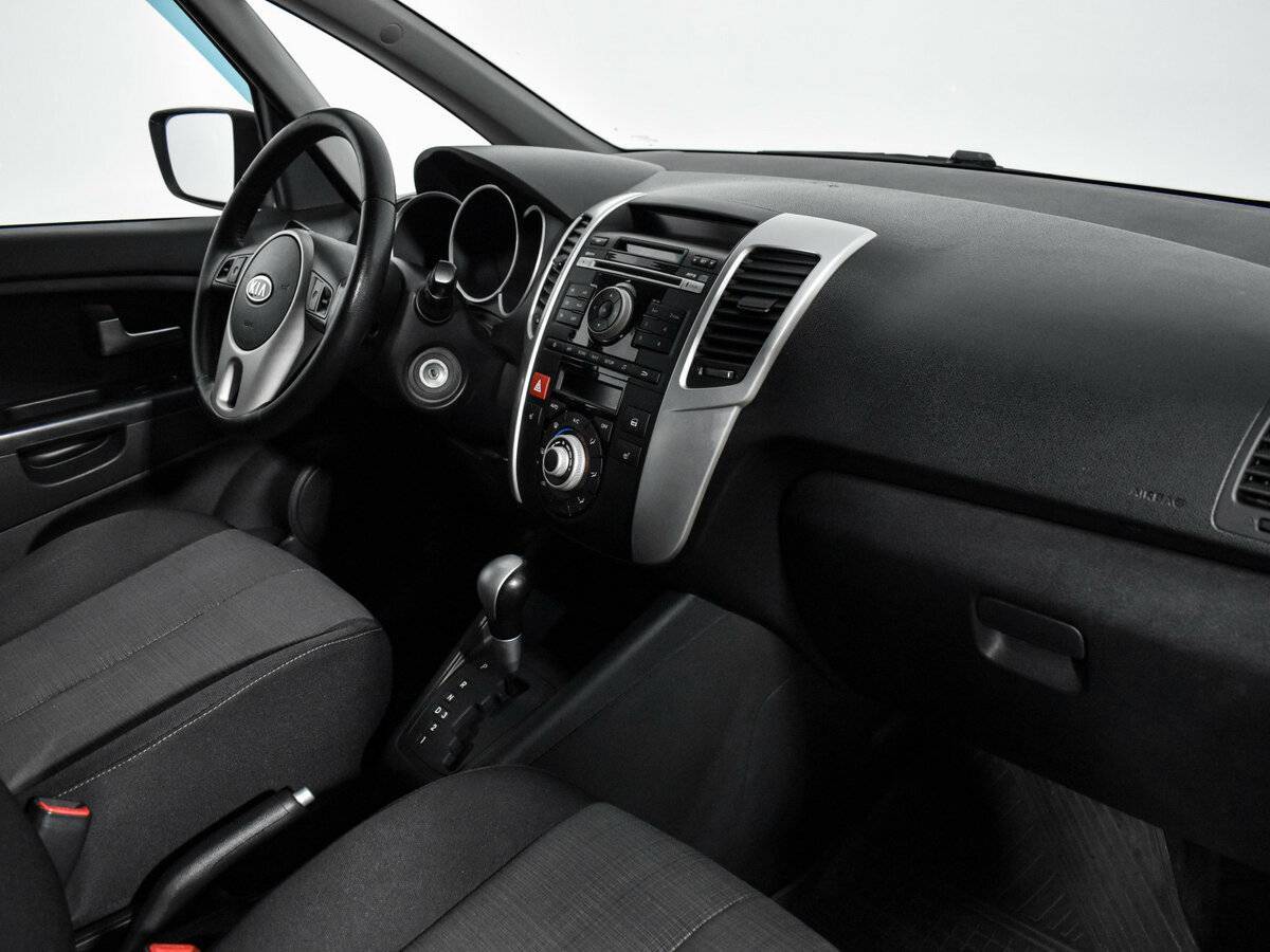 Kia Venga, 2011 Фото №15