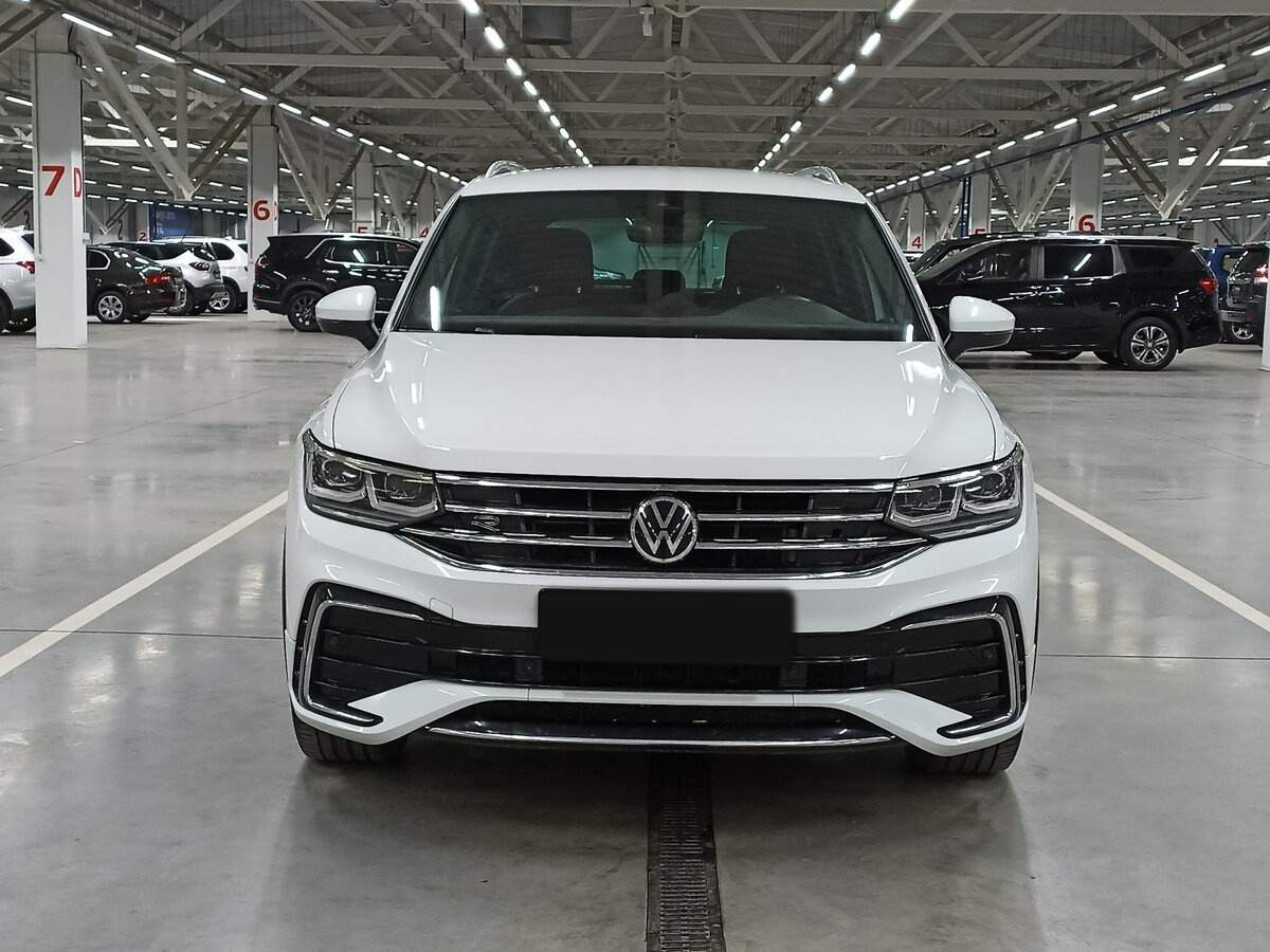 Volkswagen Tiguan, 2021 - 65 509 км. | Фото №2
