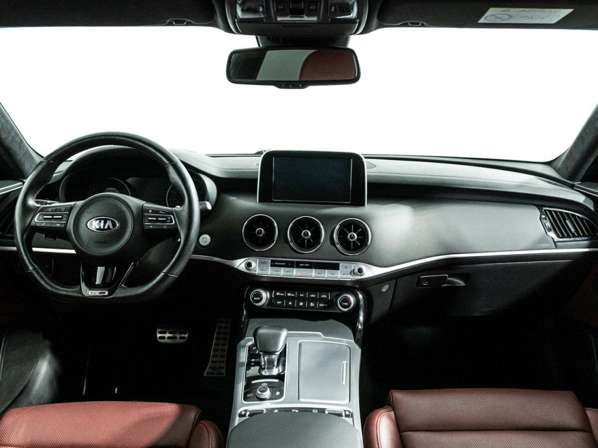 Kia Stinger, 2018 Фото №13