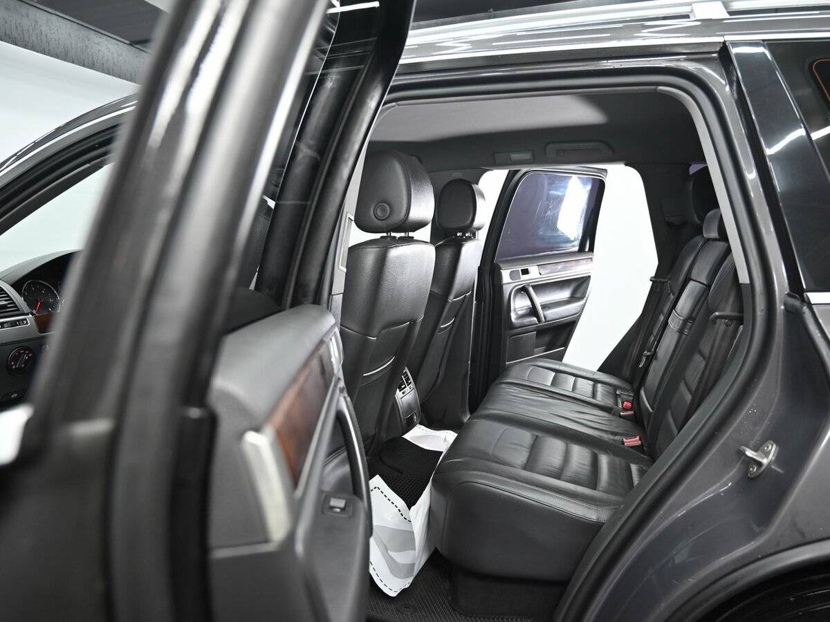 Volkswagen Touareg, 2010 Фото №15