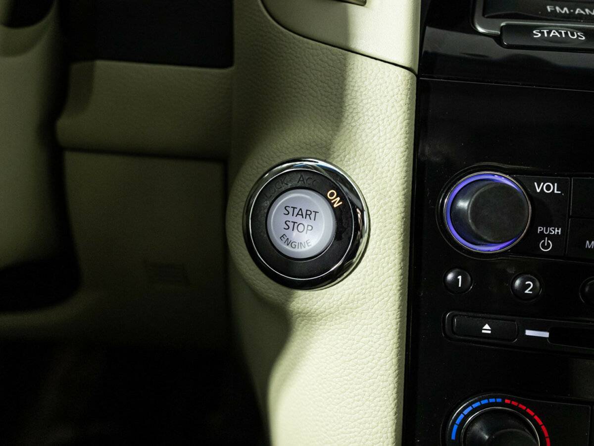 Infiniti FX30d, 2012 Фото №21