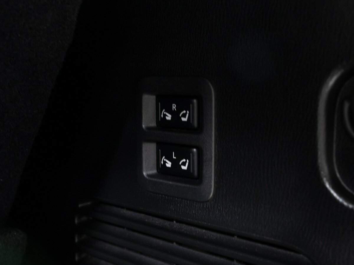 Infiniti QX80, 2017 Фото №15