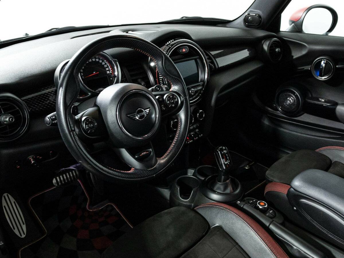 Mini Hatch JCW John Cooper Works, 2018 Фото №11