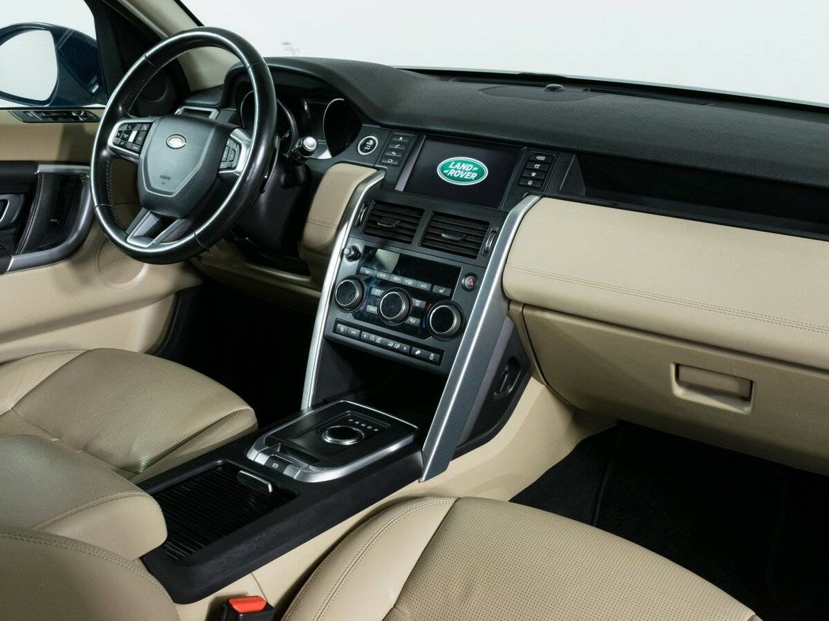 Land Rover Discovery Sport, 2017 - 155 500 км. | Фото №8
