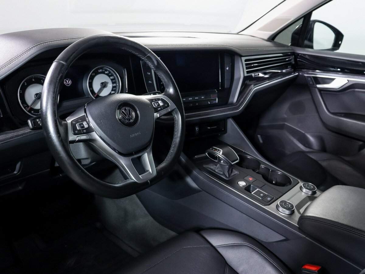 Volkswagen Touareg, 2018 Фото №9