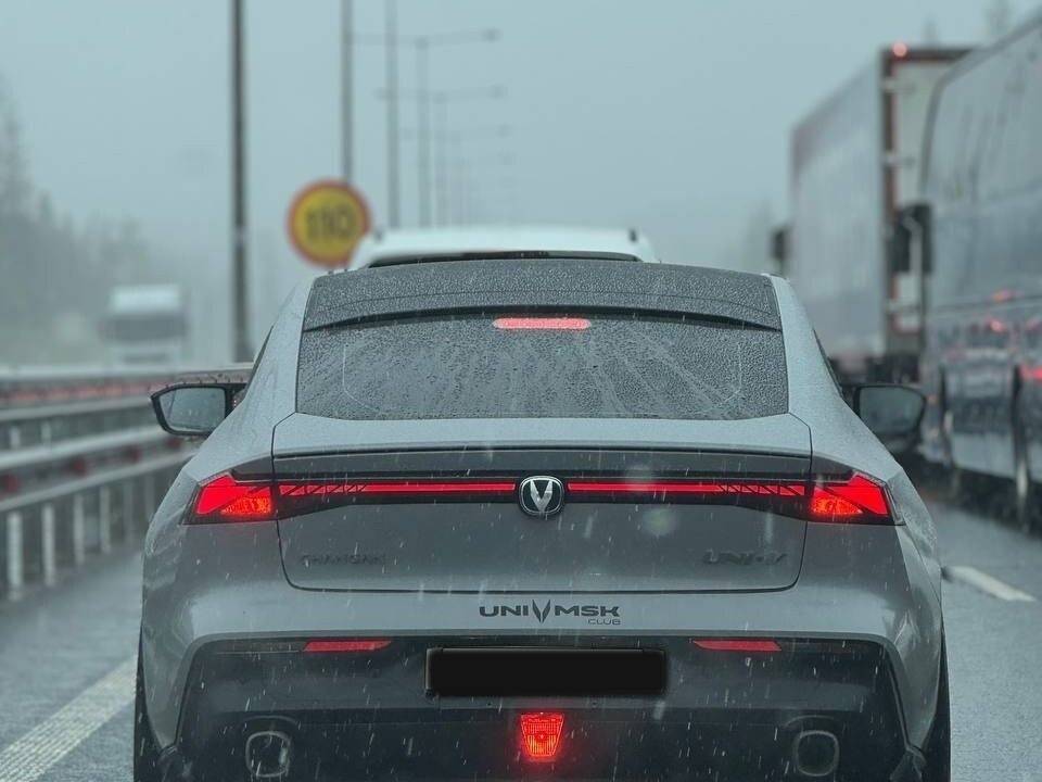 Changan UNI-V, 2024 Фото №10