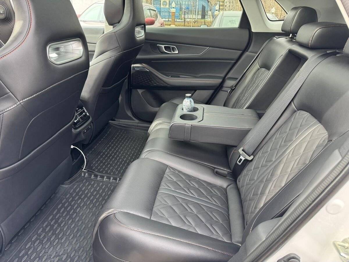 Changan UNI-K, 2024 Фото №9