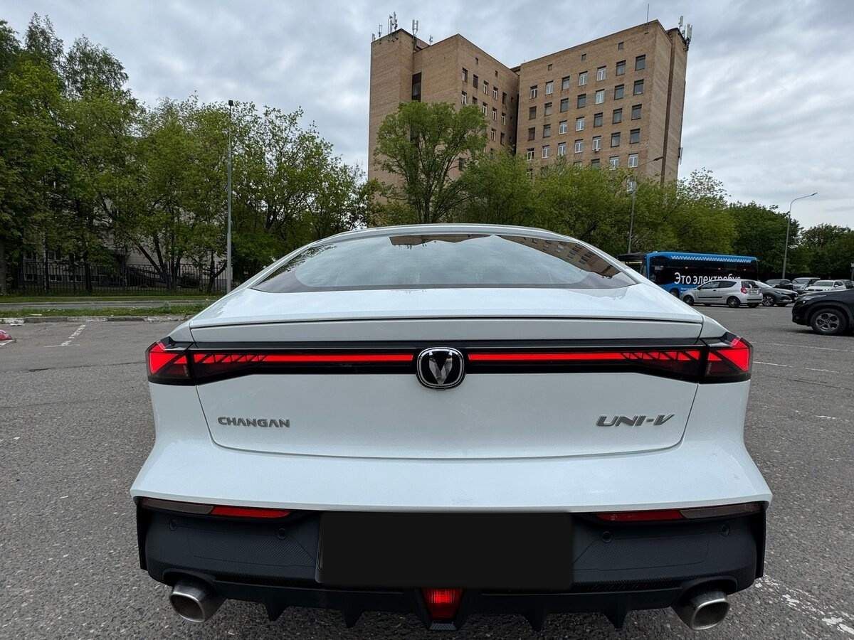 Changan UNI-V, 2024 Фото №6