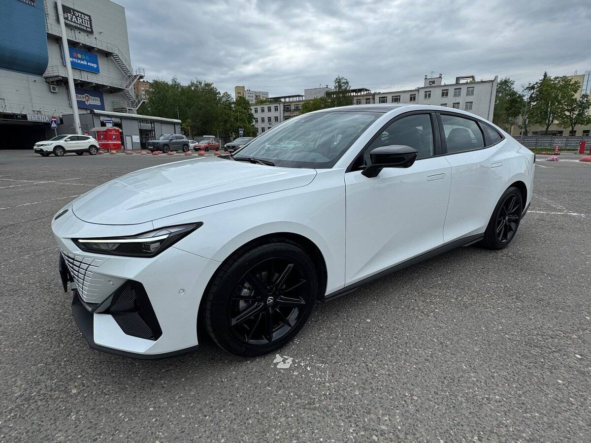 Changan UNI-V, 2024 Фото №7