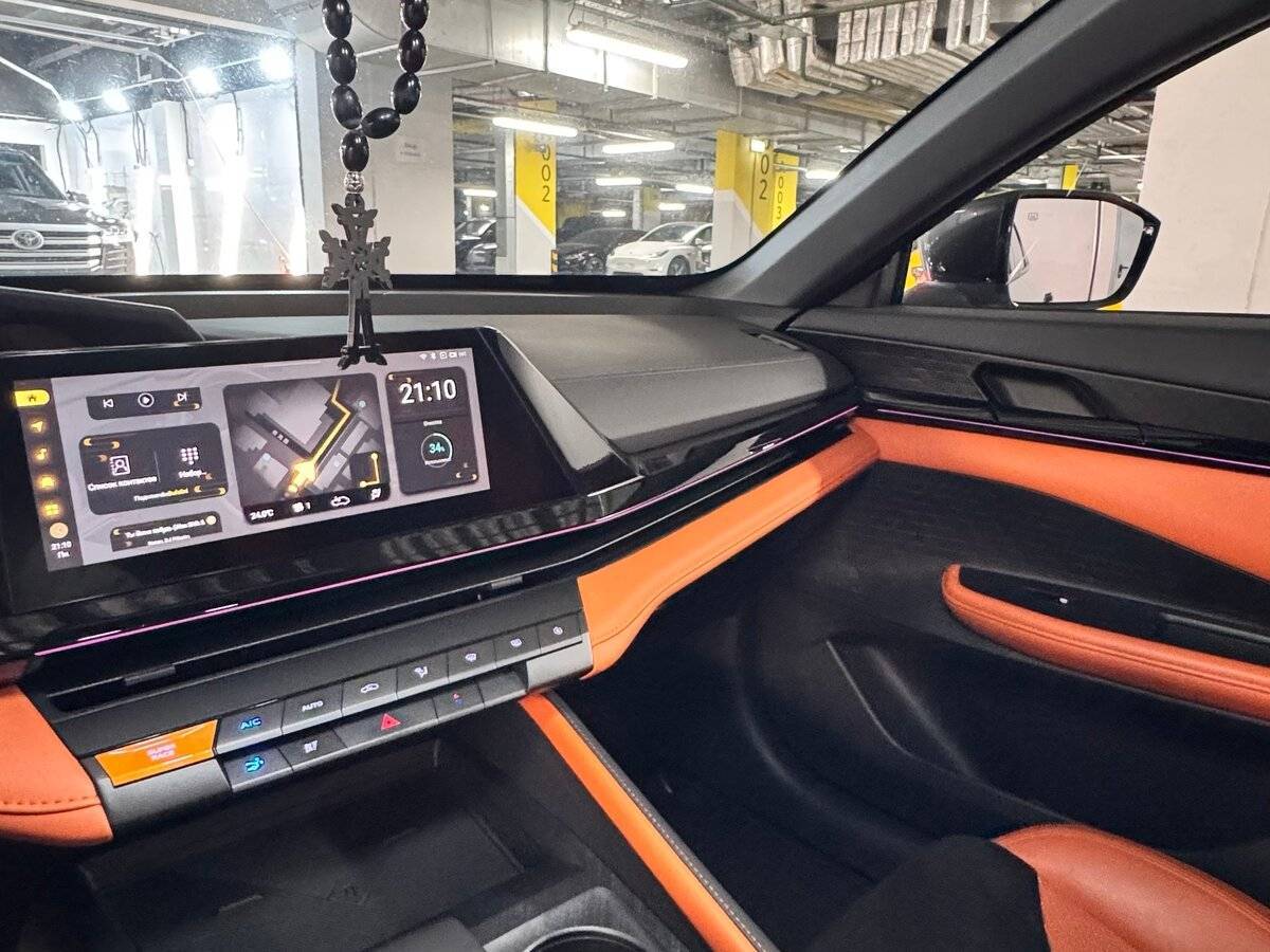 Changan UNI-V, 2024 Фото №11