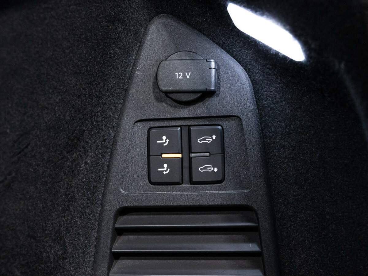 Volkswagen Touareg, 2020 Фото №17