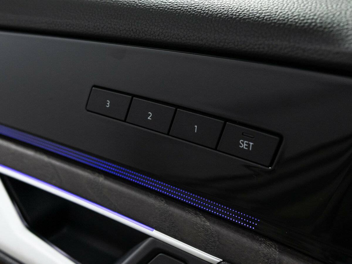 Volkswagen Touareg, 2020 Фото №19