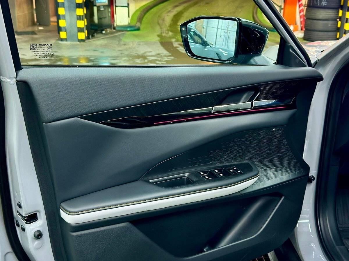 Changan UNI-V, 2024 Фото №11