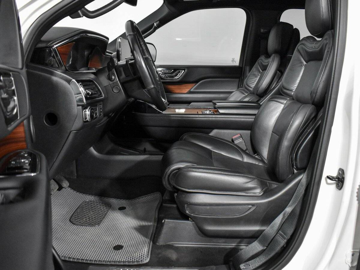 Lincoln Navigator L, 2018 Фото №10