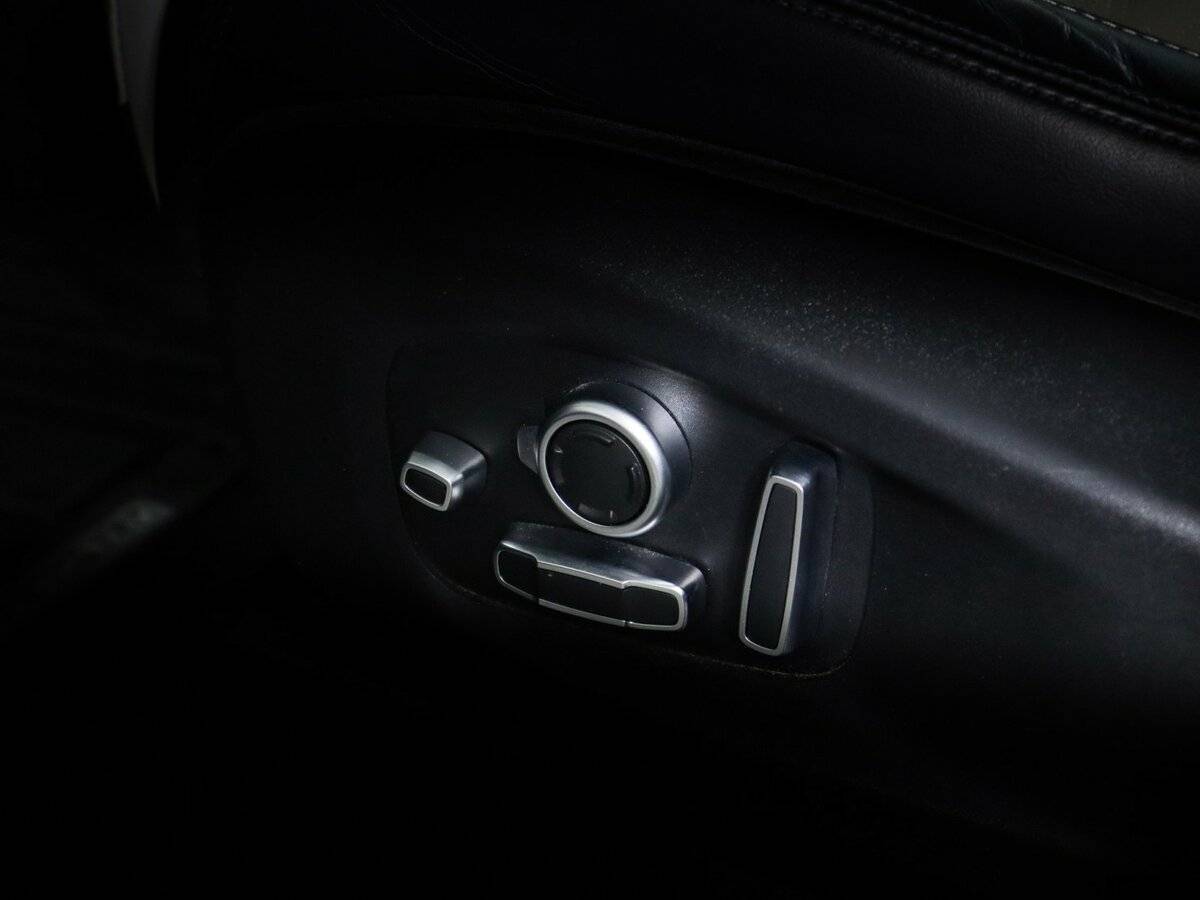 Land Rover Range Rover Sport SVR, 2021 Фото №25