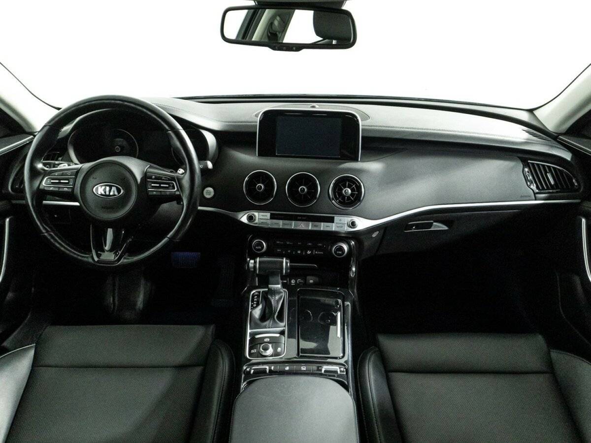 Kia Stinger, 2019 Фото №13