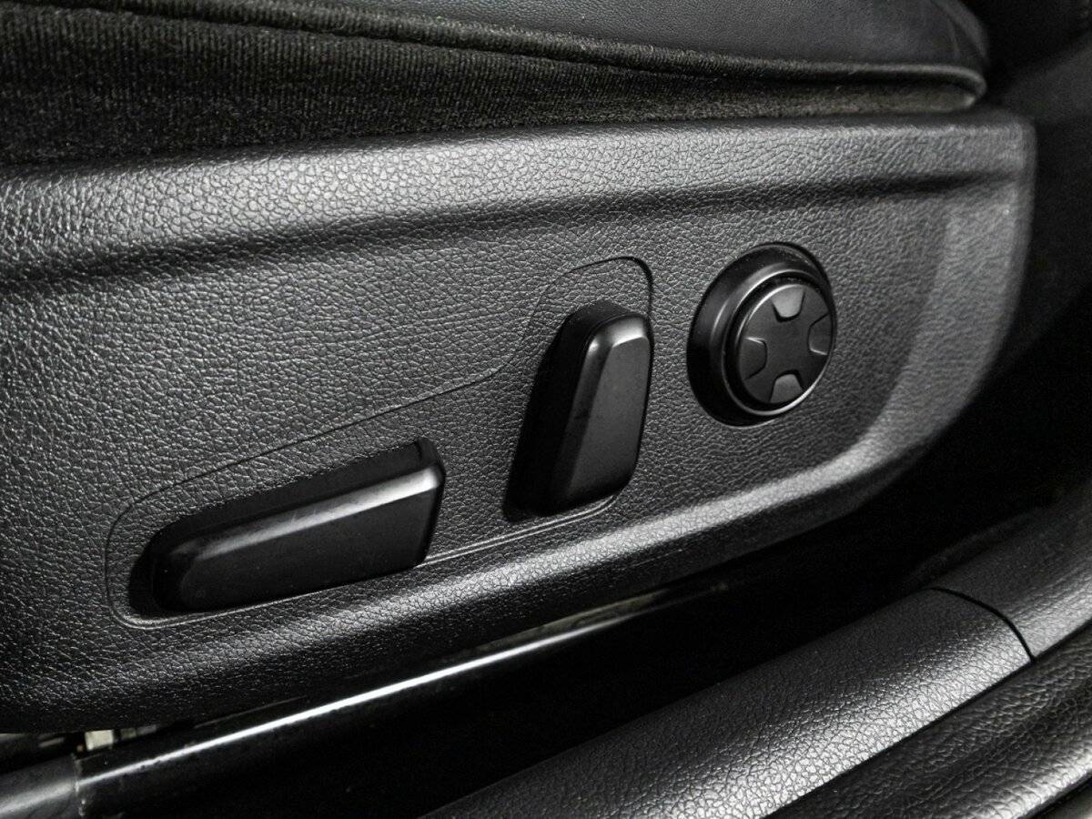 Kia Stinger, 2019 Фото №20