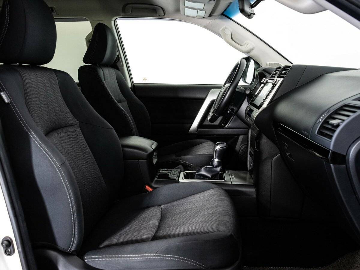 Toyota Land Cruiser Prado, 2018 Фото №12
