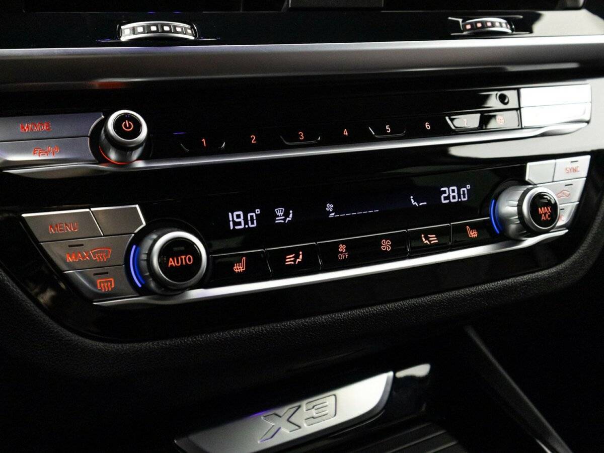 BMW X3 30d xDrive, 2020 Фото №17