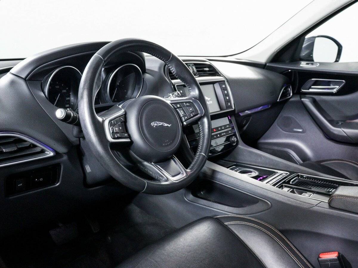 Jaguar F-Pace, 2018 Фото №11