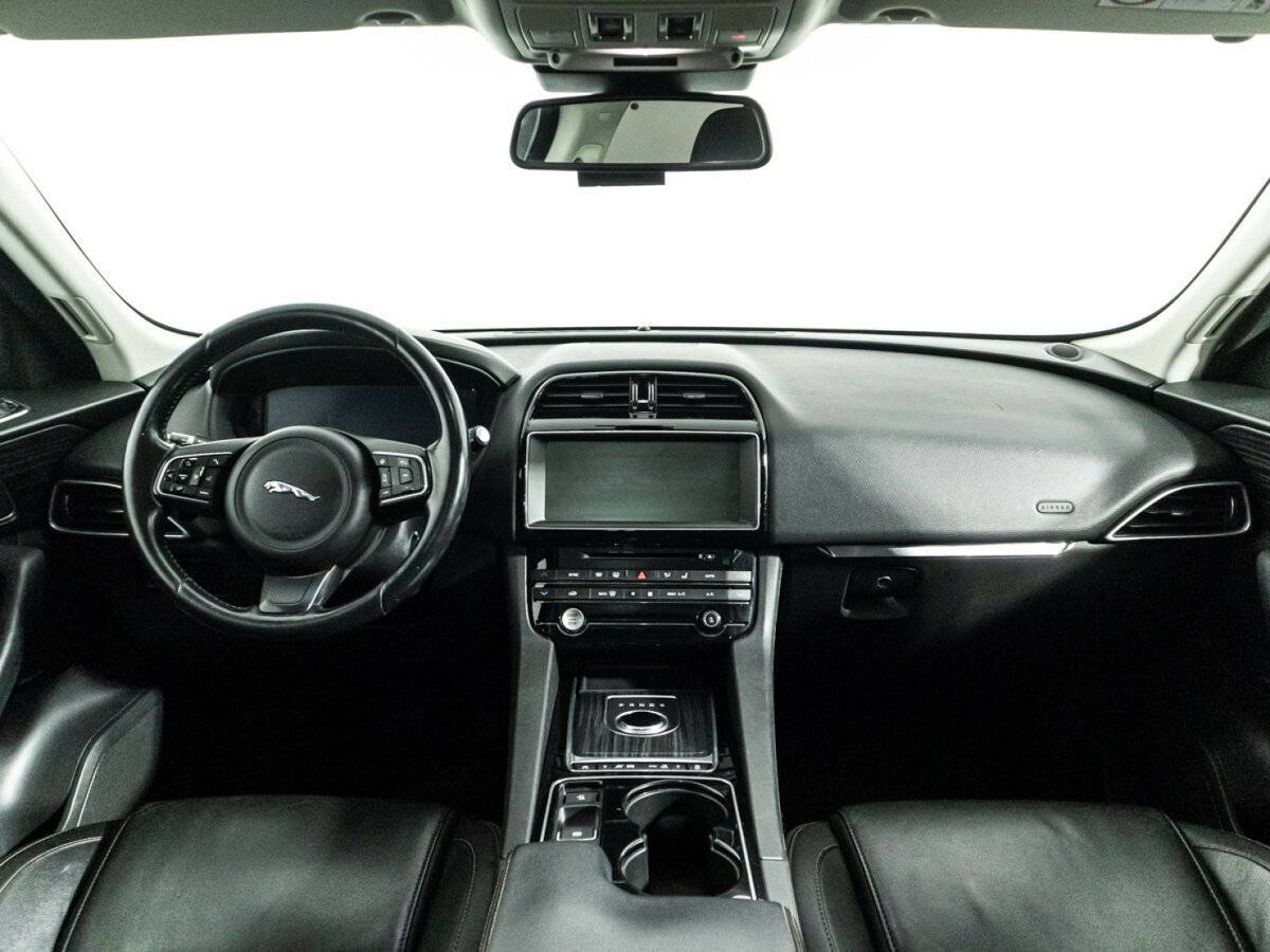 Jaguar F-Pace, 2016 Фото №13