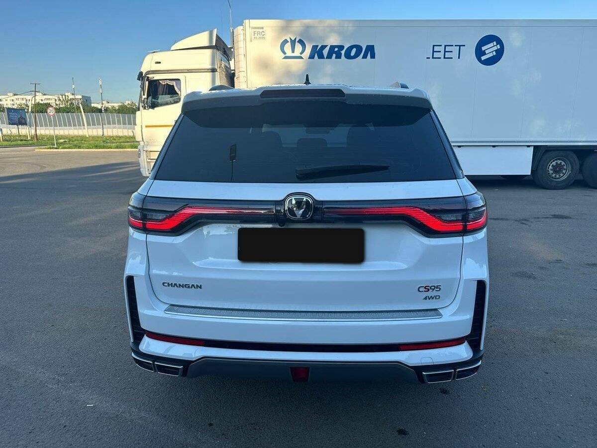 Changan CS95, 2023 - 150 км. | Фото №5